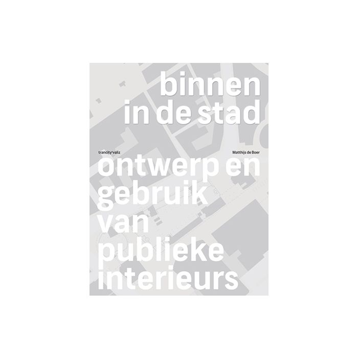 Binnen in de stad